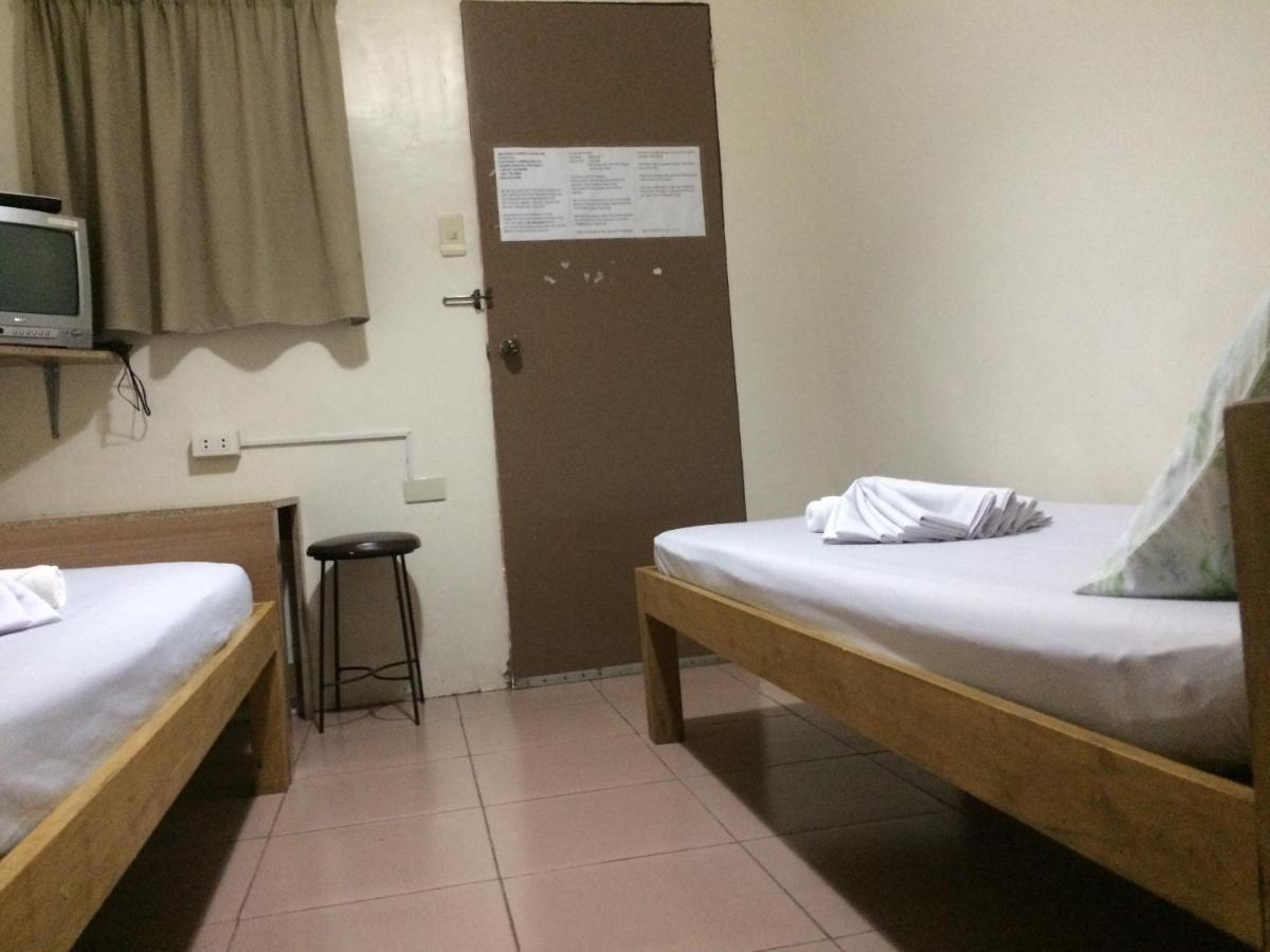 Crisfil'S Lodge Incorporated Dumaguete City Bagian luar foto